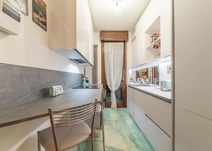 5' From Bocconi With 2 Bedr And 2 Bathr Apartman Milánó